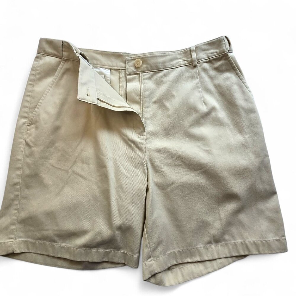 L.L.Bean Classic Fit Cotton Khaki Shorts Adjustable Waist Size 14 Beige - Picture 3 of 12